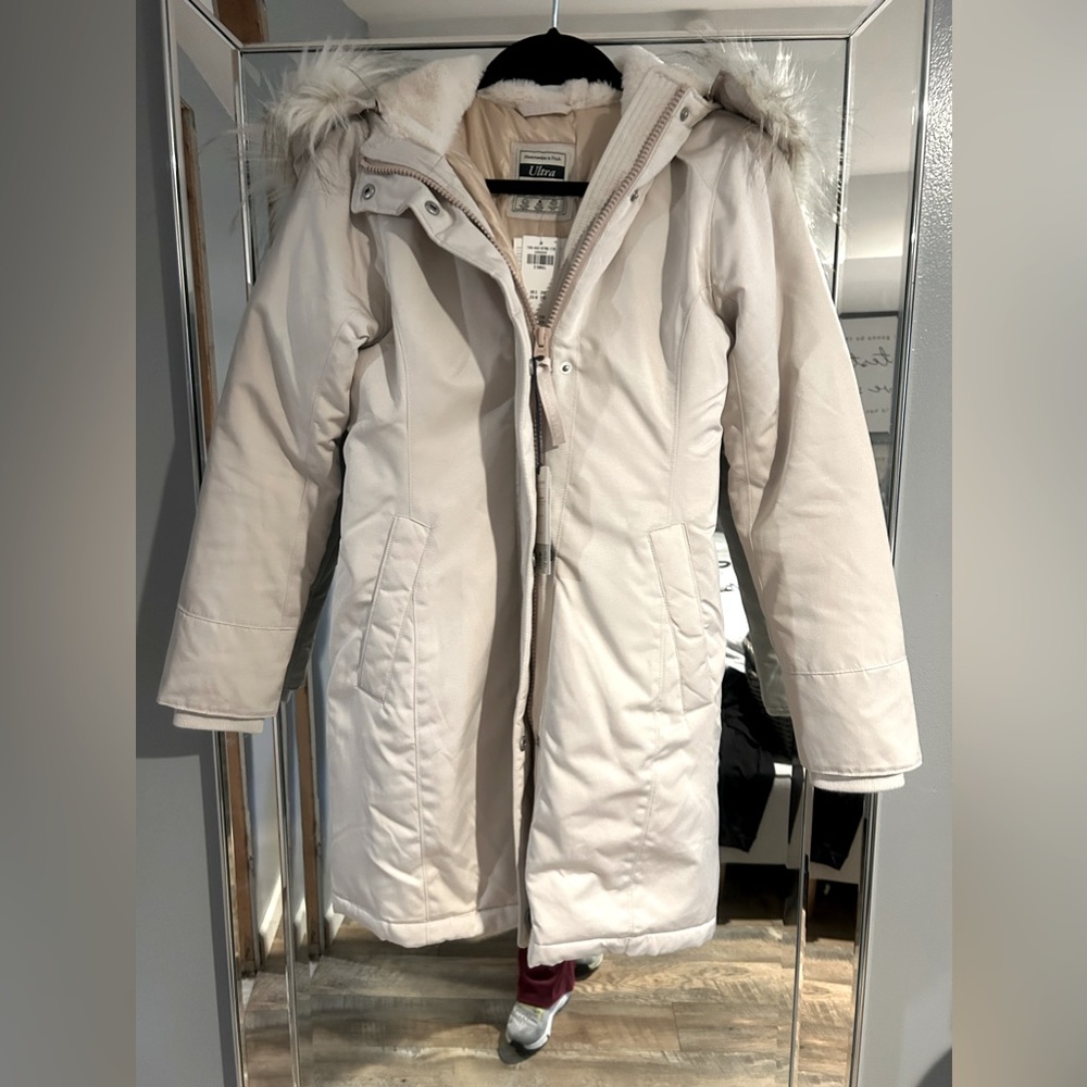 NWT Abercrombie and Fitch ultra warm parka XS